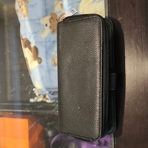 Stone New York Women's Wallet - Picture 4 of 4